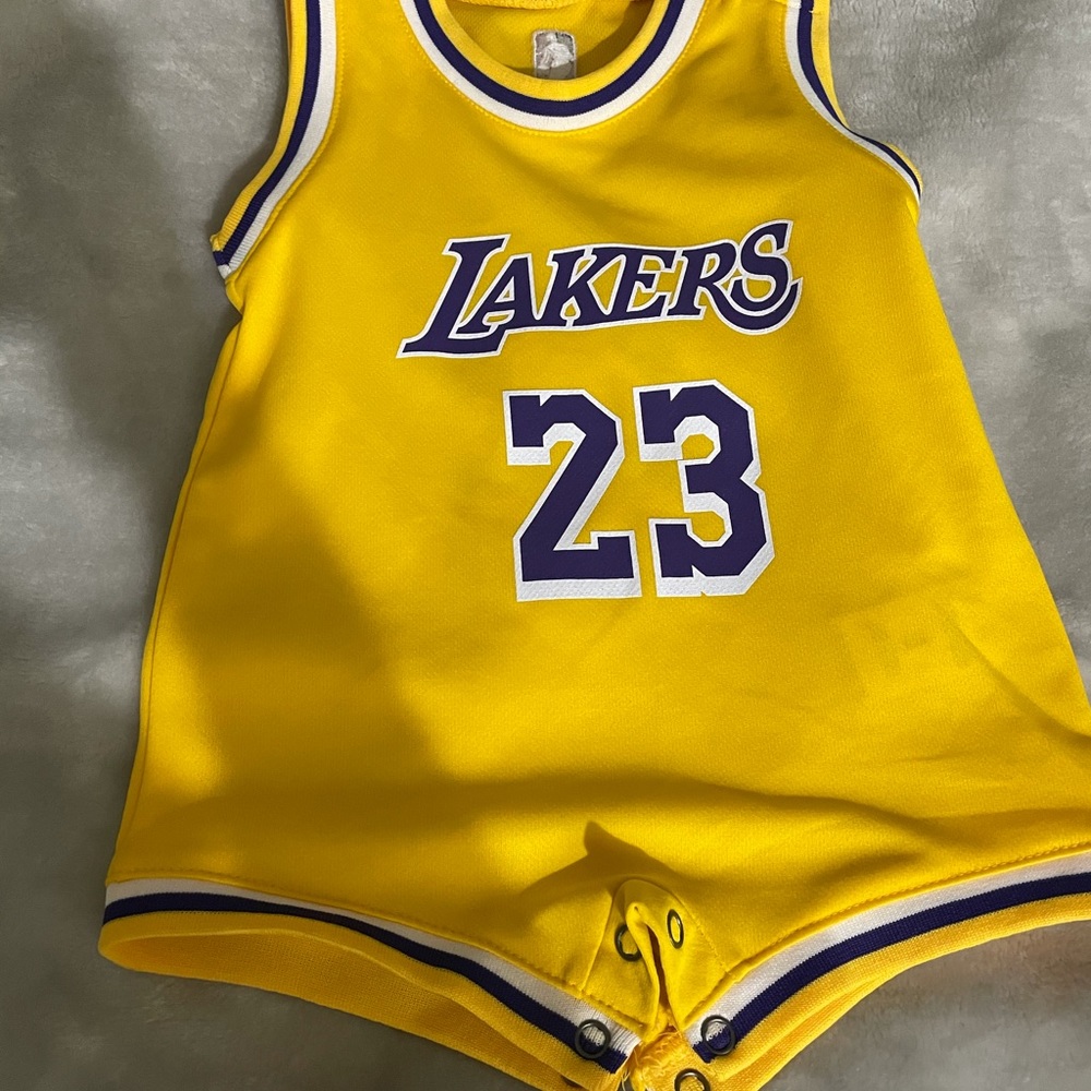 Baby lakers romper